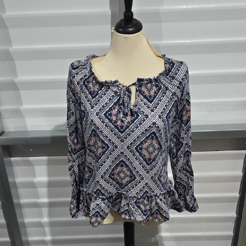 Absolutely Famous Blue and Pink Geometric Long SleeveBlouse Size Medium